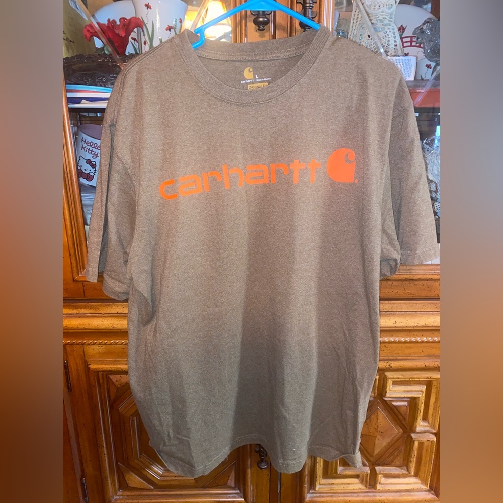 Carhartt logo shirt